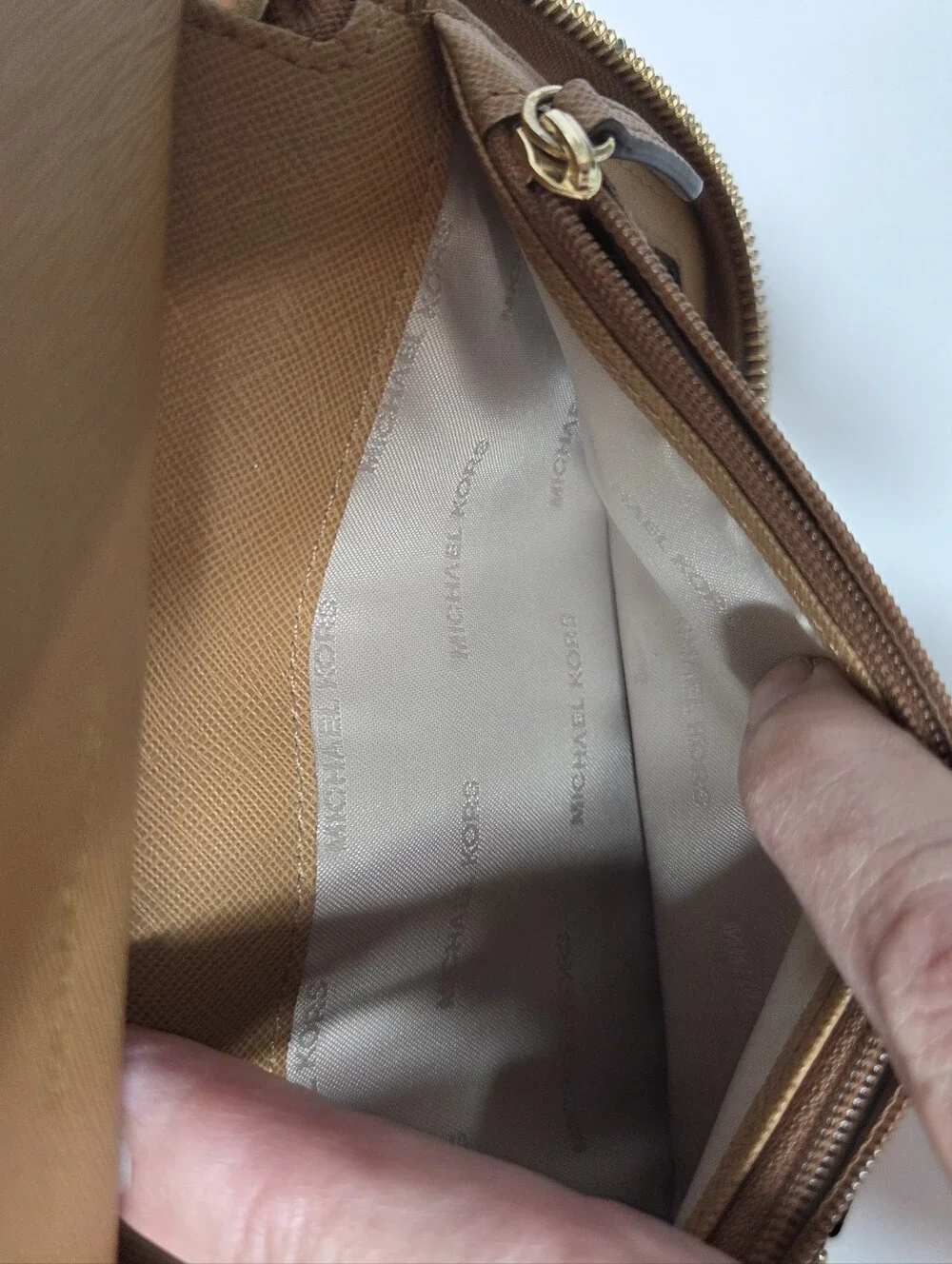 vtg michael kors brown solid leather zip around phone wallet full size classic